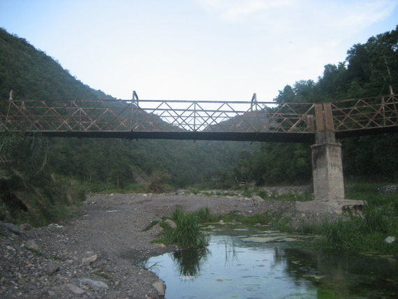 A somewhat precarious pedestrian bridge on the drive up