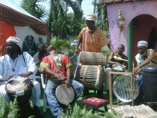 Akwaaba Drummers