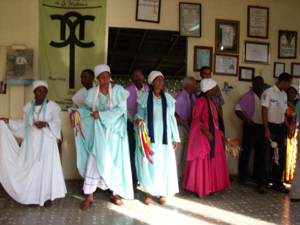 Haitian Cubans ready to dance Tumba Francesa